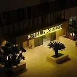 President מלון