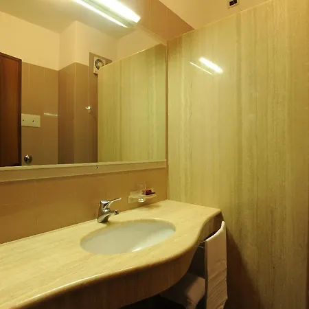 President Hotel 3*