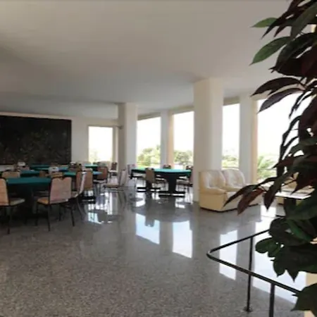 President Hotel 3*