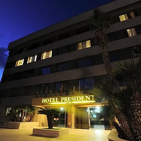 Hotel President 3*