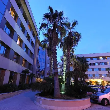 Hotel President 3*
